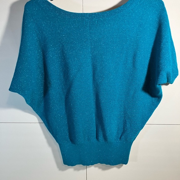 Express ladies xs short sleeve tasseled turquoise sweater top. - Picture 10 of 16
